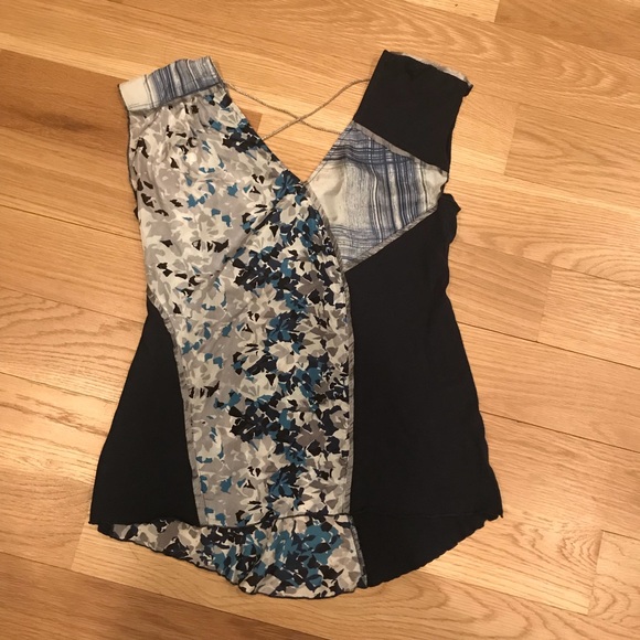 Anthropologie Tiny Cross Back Blues in Blue Motif - Picture 2 of 8